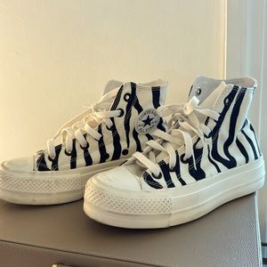 Converse high tops platforms zebra print size 5